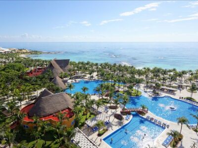 hotel-barcelo-maya-colonial-beach
